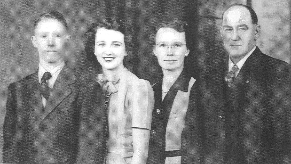 Esther (Olson) Lindstrom family