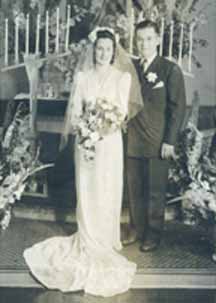 Frances and Stan Hansen wedding portrait