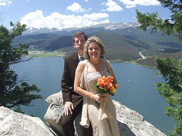A beautiful day, a beautiful place, a beautiful couple!