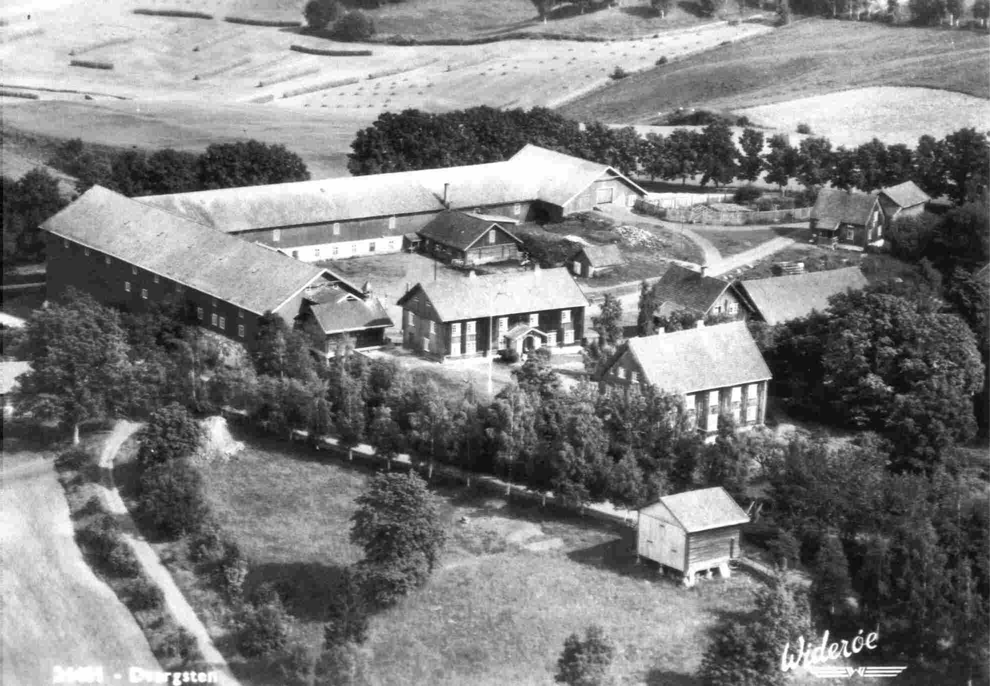 The Dvergsteen farm complex